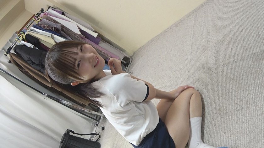 由良かな ムチムチ美尻 神体育着 美少女やぽっちゃり娘らにピチピチ体育着を着せ、ハミパン、ムレムレワレメを毛穴まで見えるほどの超ドアップ接写！さらに尻コキ、着衣お漏らし放尿や体育着ぶっかけ等体育着好きに送る完全着衣フェチAV9枚目