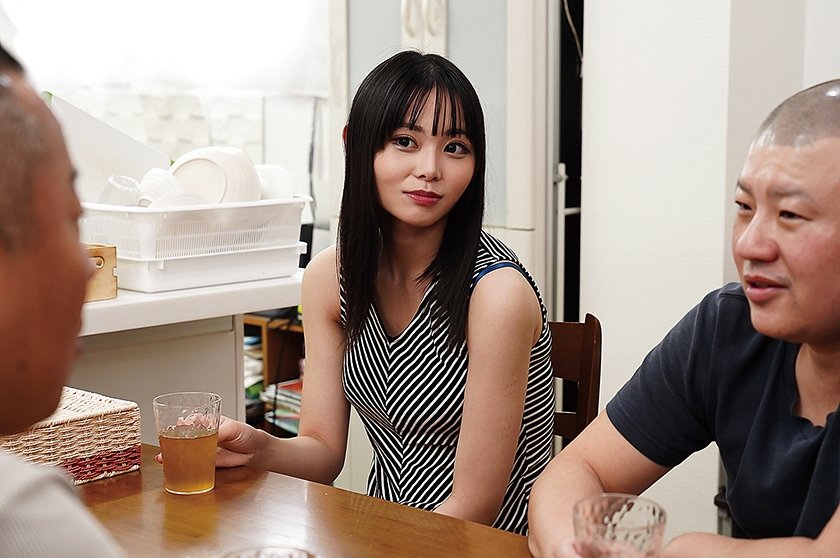 清楚な美大生の悲劇！？課題のヌードモデルをお願いしたら勃起が収まらずそのまま3P連続中出し！？ 高星なぎさ16枚目