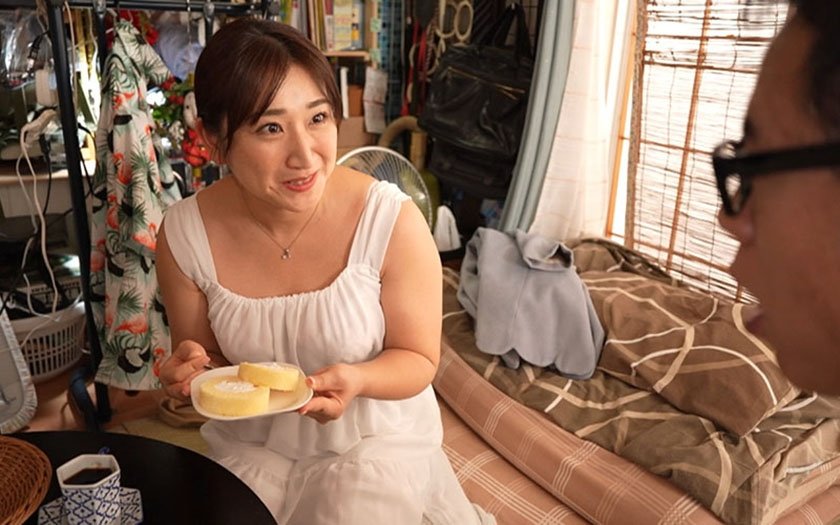 前略四畳半の奥様 絵美さん 35歳 ●素人四畳半生中出しシリーズ 雪美えみる1枚目