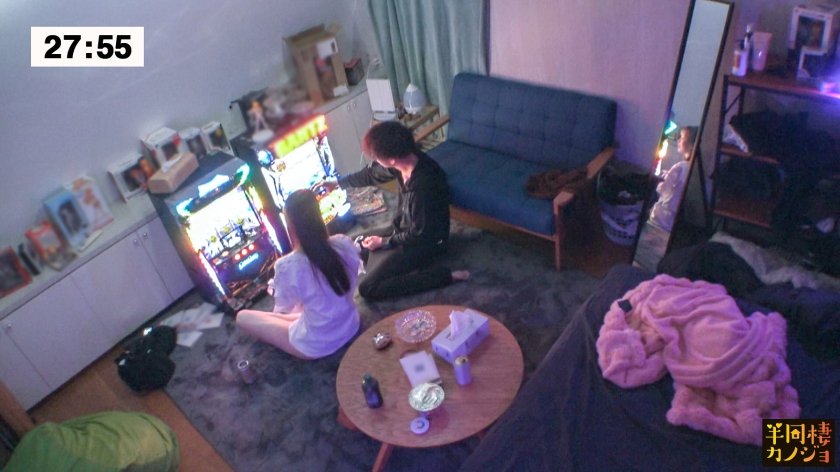 【久々の中出しH】家でリラックスしてるスレンダー変態彼女と、部屋着すっぴん姿で貪り合う。僕にしか絶対見せない笑顔、メス顔、イキ顔…。2人っきりで楽しむパチスロ金曜日から寝起きの朝勃ちチ●コを生でハメまくる土曜日の朝まで、人生で一番幸せな時間を疑似体験してみませんか？秘密のカップルハメ撮り投稿【半同棲カノジョ】3枚目