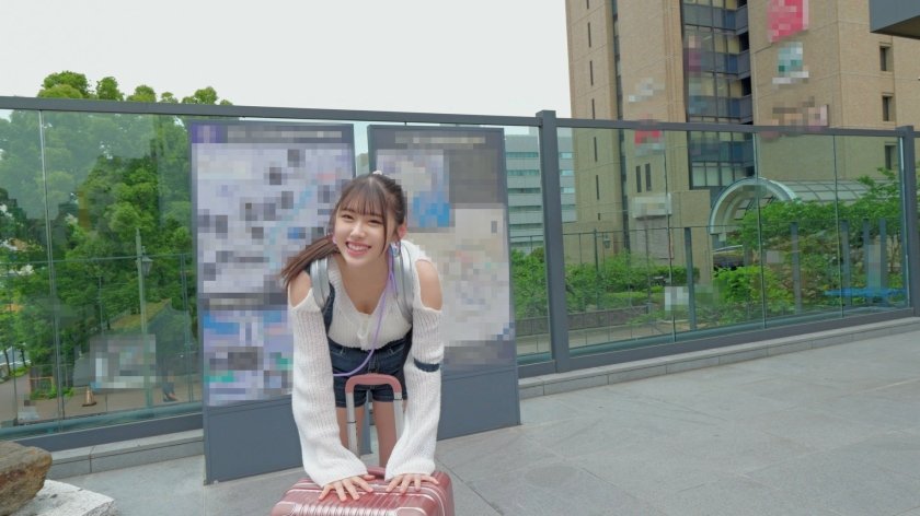 地方娘、上京お泊り。全部初めて。華奢×巨乳の恥じらいウブ天使。イキすぎて泣きそう!震える声で懇願しても止まらないピストンに痙攣のけ反り、足ガクガクになりながらもSEXにハマっていく…1枚目