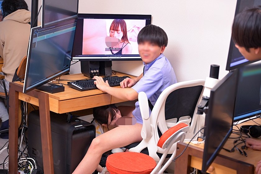 ミニマム背丈の新人肉便器女AD 殺し文句の「監督になりたいんだろ？」で365日毎日ハメられ&ち○ぽをしゃぶらされ、SEX狂いマ○コが爆誕w1枚目