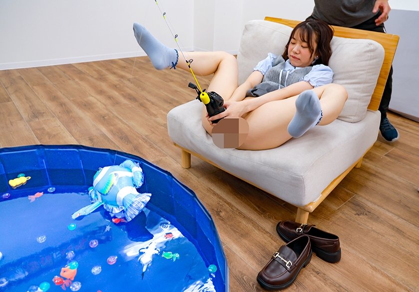 素人バラエティ 街行く素人JDが極太バイブ釣り竿でアクメフィッシング 即ハメ魚にフェラチオ魚！罰ゲームにギョっとして、総額50万円の賞金魚を釣り上げろ！バイブの激震&アクメの快感に耐えて、フィッシュON！5枚目