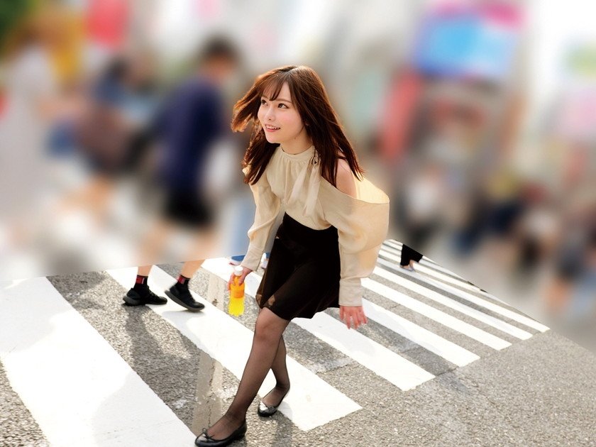 素人美少女とリモコンバイブお散歩 11 -黒パンストキャリアウーマン編- 「もう我慢できません…//」人ごみの中、黒パンスト美脚ガクブル震わせイキまくってしまうOLたち！人生初の羞恥プレイでまさかのエロスイッチオン！車移動中も大胆カーオナニー！最後はホテルで心行くまで生セックス！1枚目