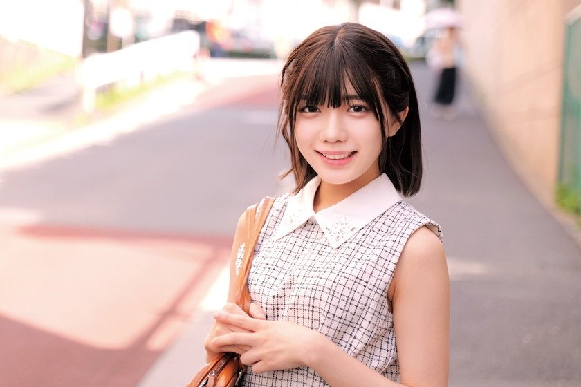10代限定！素人女子大生 生まれて初めての恥じらい素股体験！クリトリスが勃起チ○ポと擦れ合って我慢できずにヌルっと生挿入！そのままうぶオマ○コに生中出し！ 39枚目