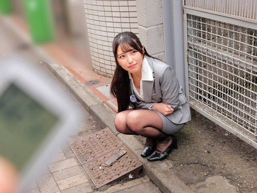 素人美少女とリモコンバイブお散歩ー黒パンスト敏感キャリアウーマン編ー「もう我慢できません…//」人ごみの中、黒パンスト美脚ガクブル震わせイキまくってしまうOLたち！人生初の羞恥プレイでまさかのエロスイッチオン！車移動中も大胆カーオナニー！最後はホテルで心行くまで生セックス！22枚目