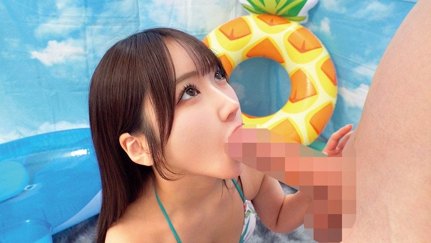 ビキニ姿が眩しい水着ギャルが【お口だけでコンドーム装着】 ノーハンドでデカチンを咥えた彼有りビキニギャルのオマ○コから恥ずかし汁が水着を越えて溢れ出す！！口の中でドンドン大きくなる極太ペニス…「下のお口にも入れてほしいかも(/ω\)」開放的なサマーGALはエチエチ欲しくなって何度も連発ナマ中出しSP//23枚目