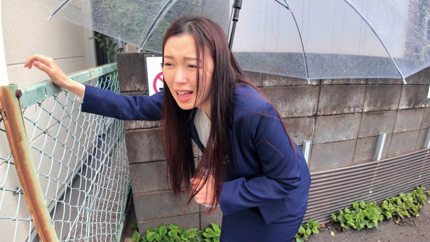 素人美少女とリモコンバイブお散歩ー黒パンスト営業ウーマン編ー「もう我慢できません…//」人ごみの中、黒パンスト美脚ガクブル震わせイキまくってしまうOLたち！人生初の羞恥プレイでまさかのエロスイッチオン！車移動中も大胆カーオナニー！最後はホテルで心行くまで生セックス！22枚目