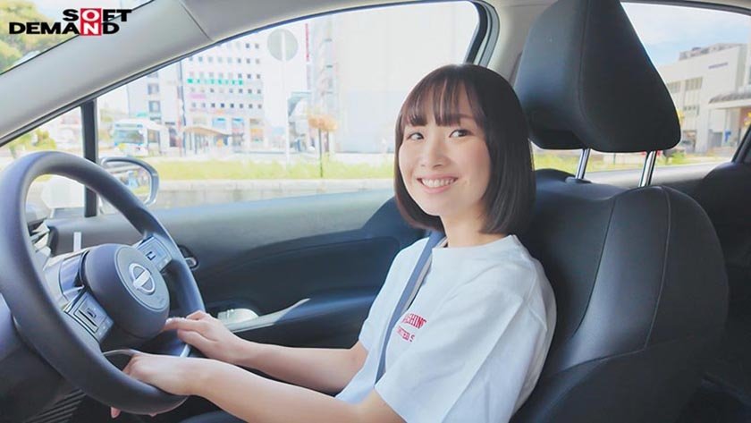 【初撮り】ちっちゃな現役ドM保育士 イジメられてたくさん潮も吹いちゃう敏感スレンダーボディ もっと自由にSEXをしたくて実家を飛び出すキラキラ笑顔の元気っ娘 22歳 石川くるみ13枚目