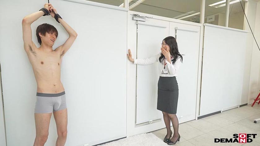 ドM男性のご要望にお応えしたらドS痴女に覚醒したOL あなたが望むなら、ドすけべ秘書になります。 守屋よしの4枚目