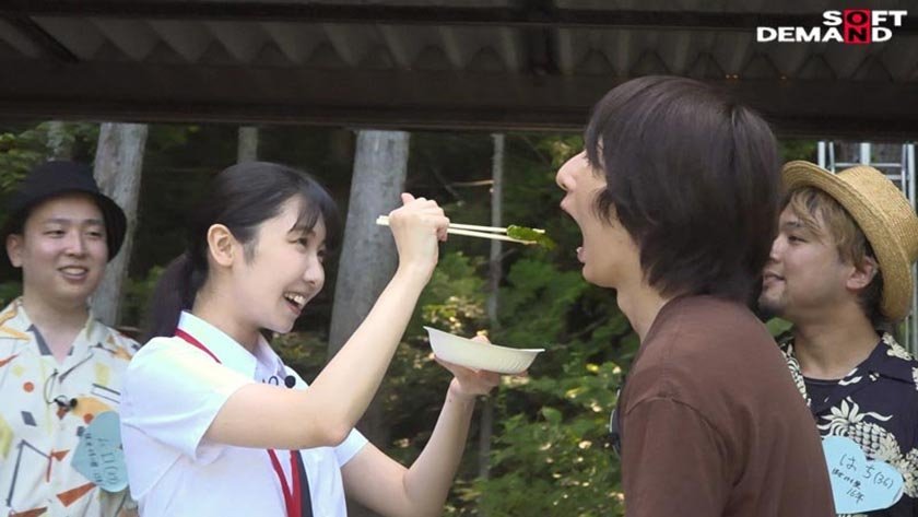 フリーのSOD女子社員と6人のガチ童貞。あの夏、イチバンときめいた筆おろし。 倉持侑未 釜谷明日華 菱沼萌咲7枚目