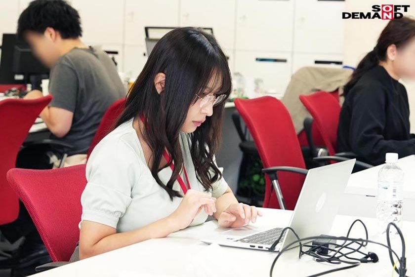 「ザーメンと最も相性の良い食べ物は何か？」をSOD女子社員3名が真面目に検証してみた結果 計46食の濃厚ホンモノ精子でお腹いっぱい 咀嚼でじっくり味わいごっくん飲み込むザ～汁マリアージュ食ザー実験 SOD性科学ラボ REPORT 23 新木成美 久保歩夢 所慶香14枚目