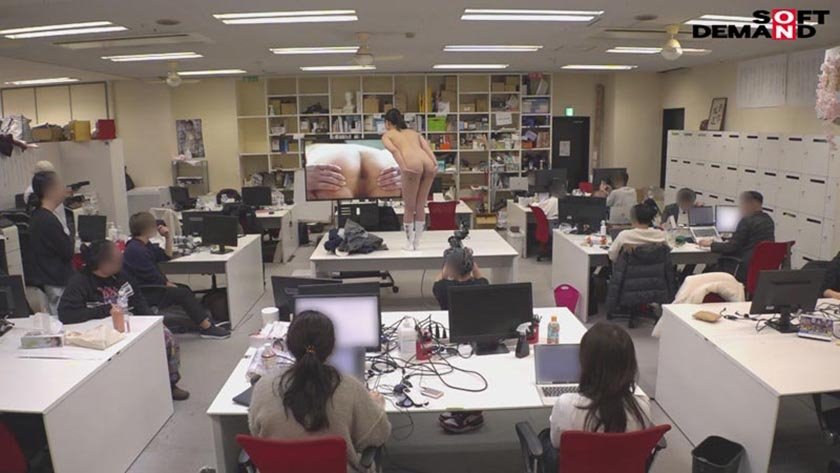 SOD女子社員 AV出演業務 制作部 中途1年目 岡島明来(24) 初客観単体SEX 平日昼間社内連れ回し声ガマンSEX おもちゃオナニー イカされまくり初4P 公開全裸挨拶10枚目