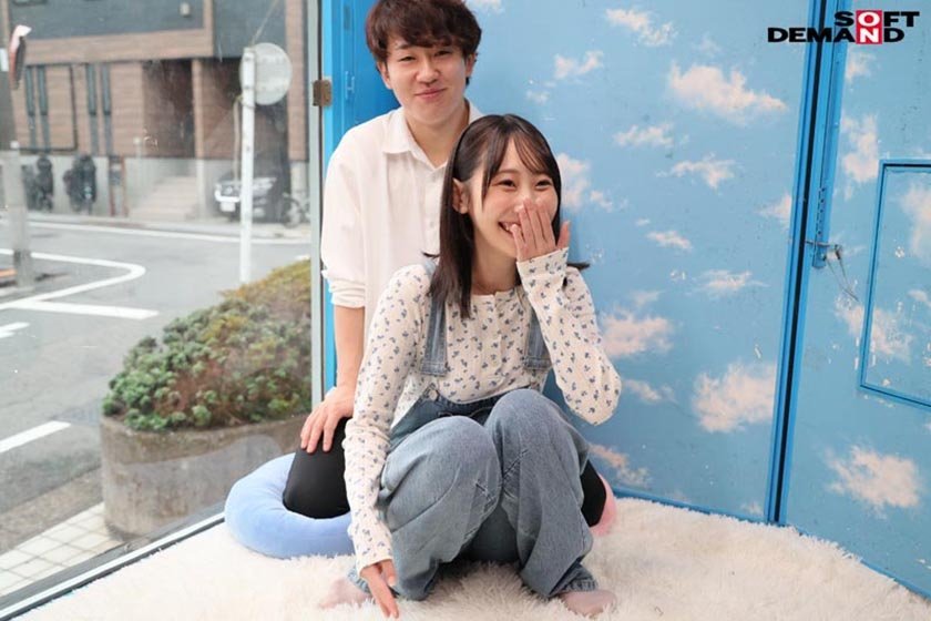 マジックミラー号 オーバーオール姿の美巨乳大学生限定！！ 初めてのDEEP乳揉みで感度を上げて素人娘とガチSEX2枚目