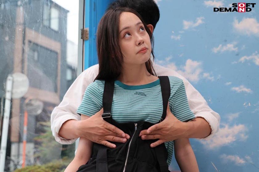 マジックミラー号 オーバーオール姿の美巨乳大学生限定！！ 初めてのDEEP乳揉みで感度を上げて素人娘とガチSEX16枚目