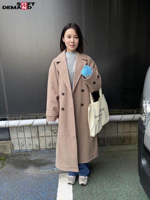 マジックミラー号 まじめ妊活女子限定！子作り中の若くて敏感な柔肌をじっくり診察！乳房をいやらしい触診でこねくり回すと分泌物が膣から溢れてデカチン生挿入！赤面羞恥の婦人科検診！9枚目