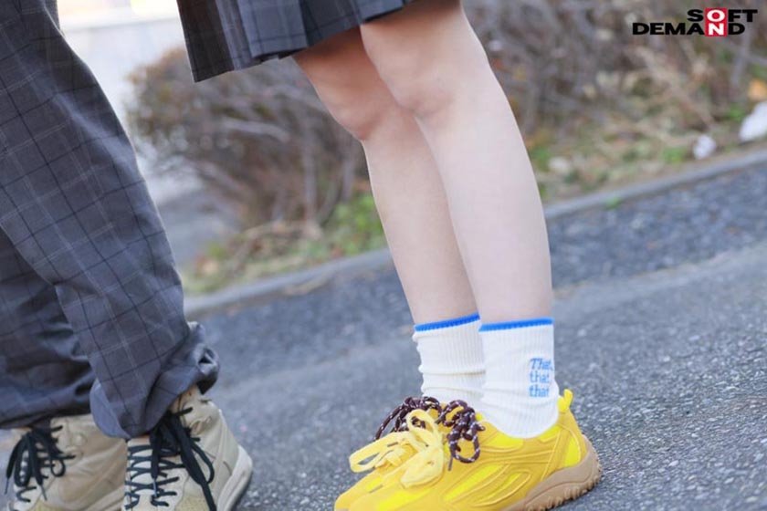 マジックミラー号 10代の学生男女が身体と相性で挑戦！ アオハル2人3脚！ ちょっとオトナのピクトグラムチャレンジ！ 全て成功したら、最新スマホをプレゼント！ 近くなりすぎた距離感が若い性欲を弾けさせる！？ ヤッてはいけない友達同士が禁断SEX！？4枚目