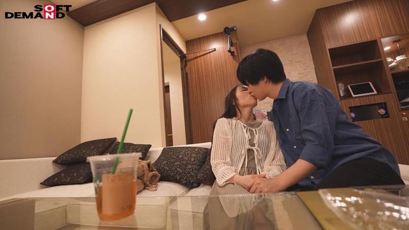 生まれて初めて 男の人の精子飲んじゃいました 埼玉県春日部市在住の敏感ママさん 玉井晴香 第4章 地元を離れて年下男子と手つなぎデート後、旦那も忘れて貪りSEX12枚目