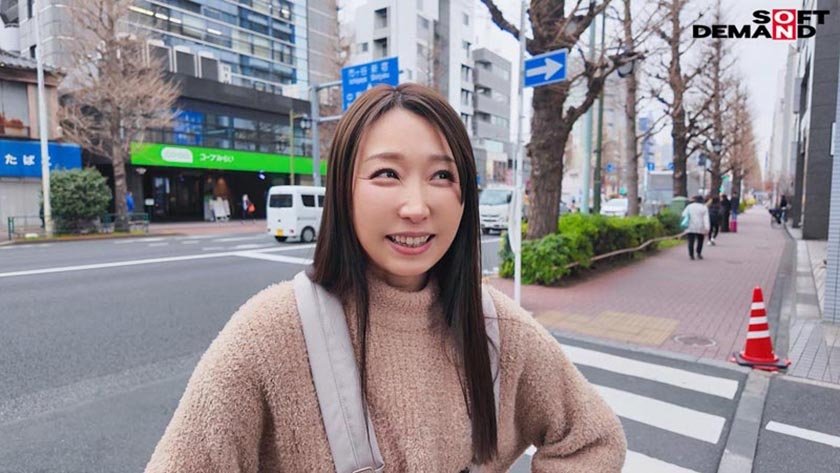 SNSフォロワー9万人の人妻タクシードライバー春木蘭子45歳 第2章 旦那の代わりにセカンドパートナー求めてもいいですか？ フォロワー達とお泊り不倫旅行1枚目