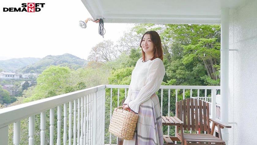 有澤まゆか 36歳 最終章 ずっとコンプレックスだった私の大きなあえぎ声 思う存分ひけらかして人生最高に感じたい 小さな森の中のペンションで絶叫中出しイカセ7枚目