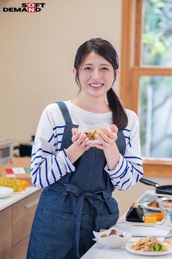 【本物人妻総集編】本物人妻15名が初めてのAV体験で見せたカメラの前での初セックス&緊張と溢れる興奮を抑えきれない初中出し合計17SEX収録 10時間 玉井晴香 三池小春 梅田みなみ 足立美緒 馬場紗奈2枚目