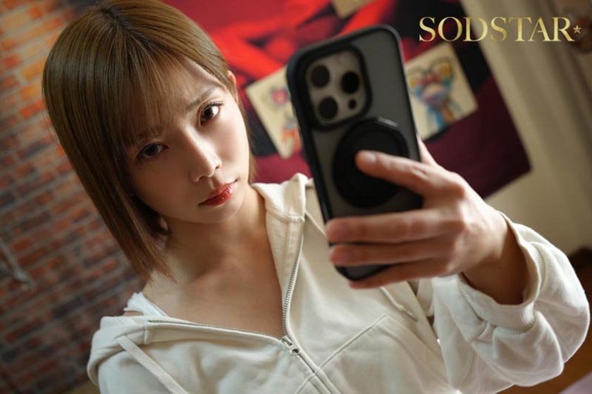 「私以外で勃起したら許さないよ？」やっと付き合えたのに…逆禁欲同棲って！？束縛カノジョと早漏カレシの過激チ○ポ観察ダイアリー 紗倉まな7枚目