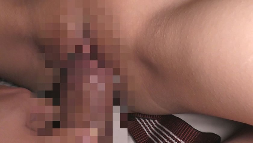 浴衣姿でお休み中のスレンダー彼女にいたずら！甘く濃厚な一夜の夢！4枚目