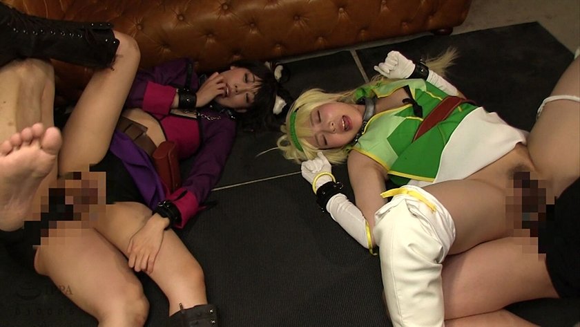 コスプレ美少女ザーメン大量ぶっかけ映像集4時間11枚目