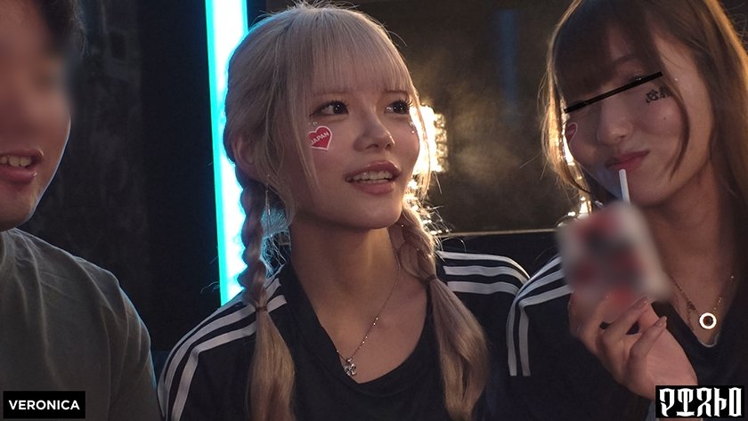 ゴールイン！美少女サポーター達とスタジアム外で秘密のオフサイド！【みゆ/ゆみ/れい/りん】Ver.れい&りん3枚目