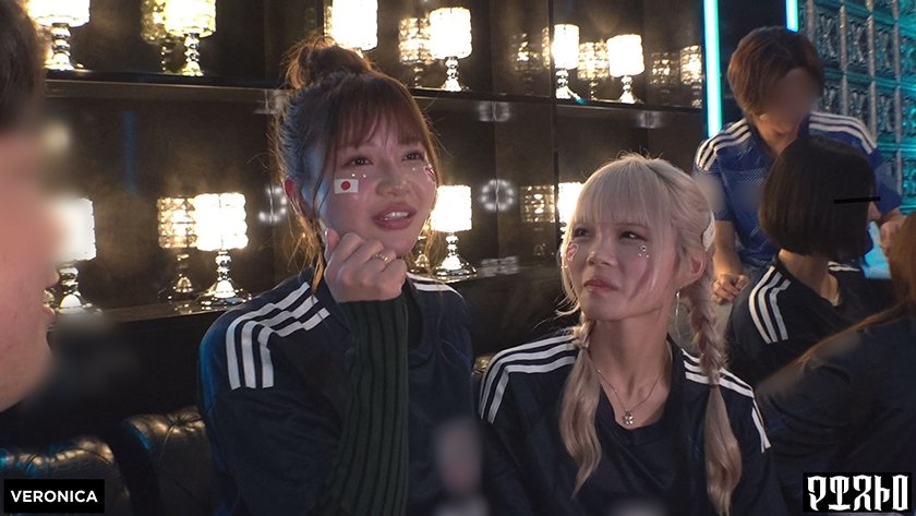 ゴールイン！美少女サポーター達とスタジアム外で秘密のオフサイド！【みゆ/ゆみ/れい/りん】Ver.れい&りん4枚目