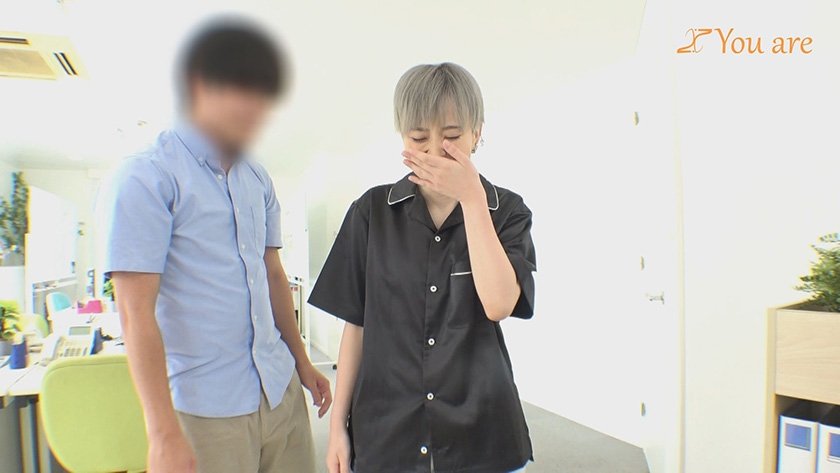 タレント志望の関西弁な銀髪ボーイッシュFカップ女子！AV面接で即日ハメて腹奥まで突かれてイキ狂う！ 沢尻ウタ1枚目