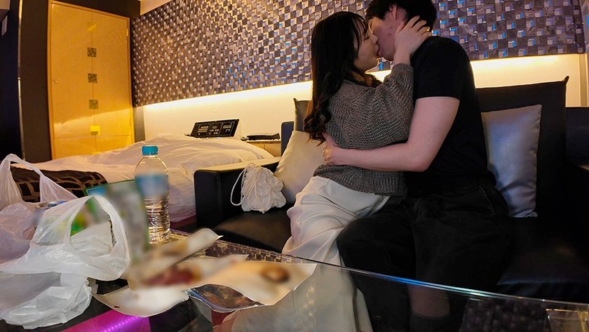 出張と嘘をついて会ってくれたバリキャリOL吉澤友貴とミッドナイトW不倫で夜から朝にかけて精飲と中出しを何度もしてお泊りすっぴん美人を独り占めした10枚目